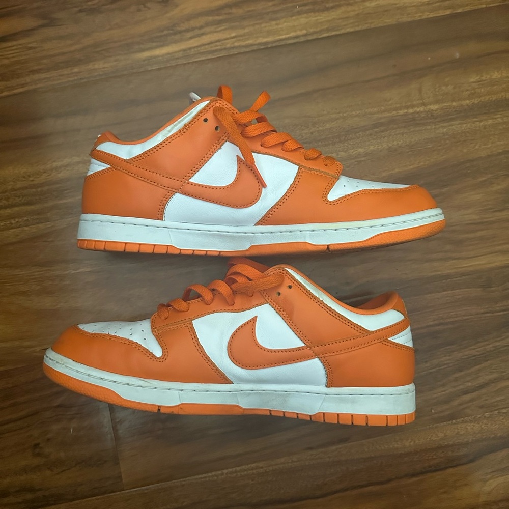 Syracuse dunks